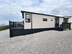 Photo 19- click for photo gallery